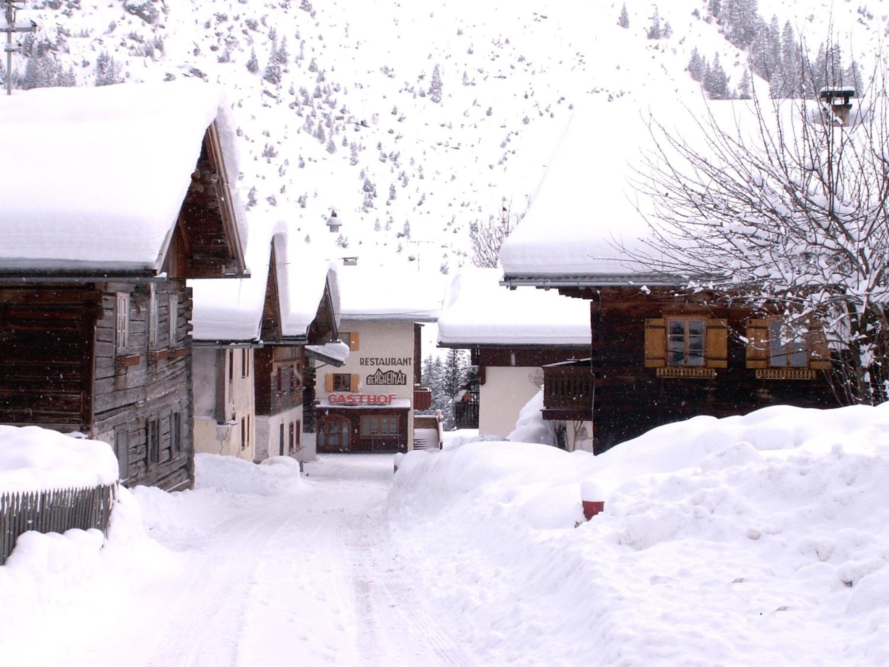 Gasthof Bergheimat Hotel Boden Exterior photo